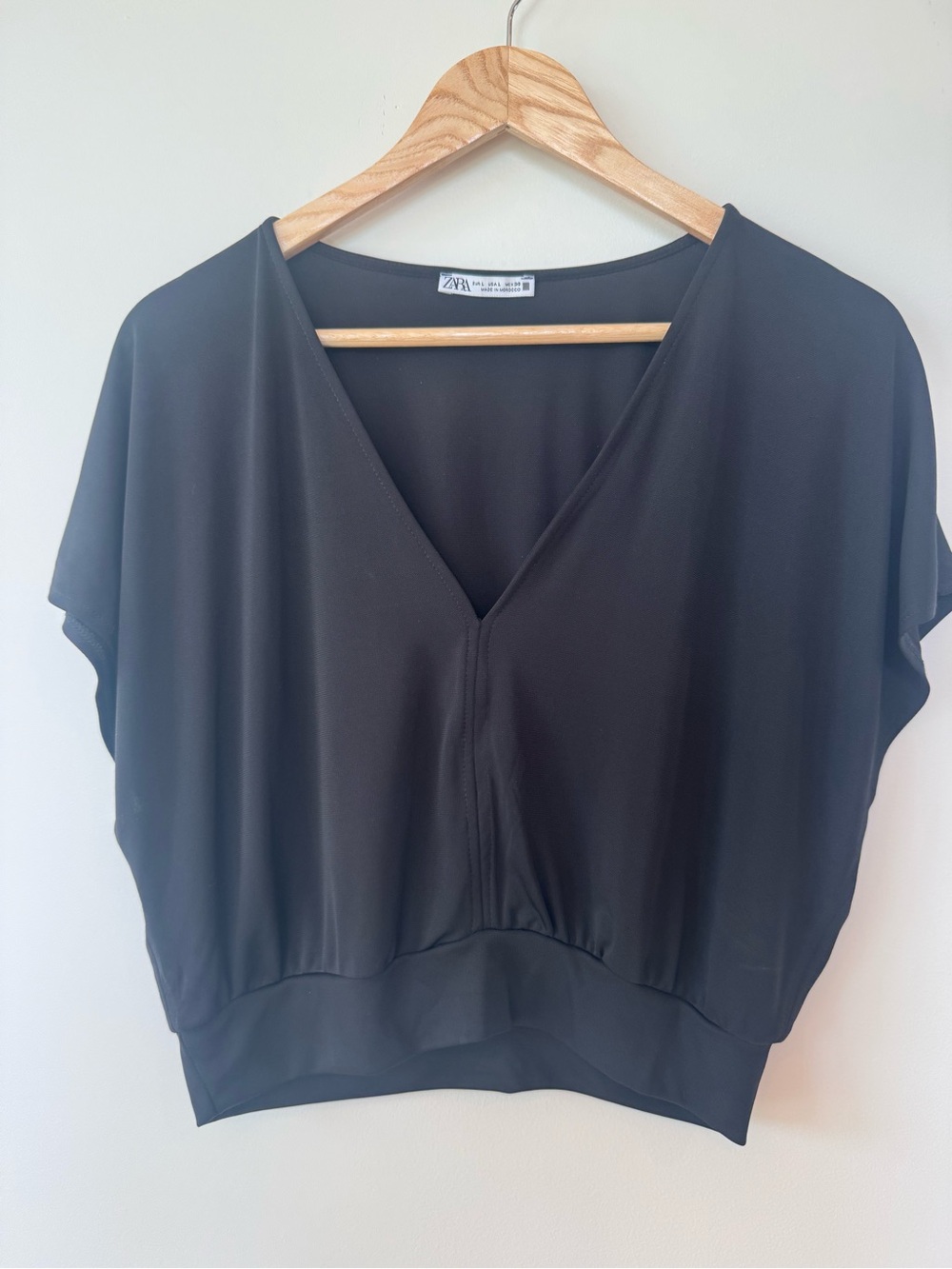 Zara Black V Neck Dolman Sleeve Blouse Size Large